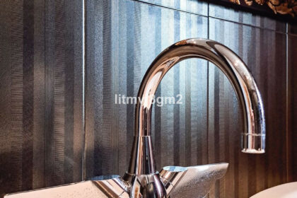 50df1ddbc8977d5a75782f57610265de - 14