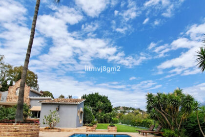 50df1ddbc8977d5a75782f57610265de - 2