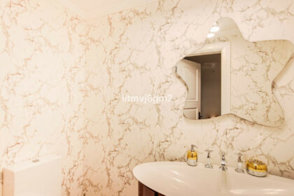 50df1ddbc8977d5a75782f57610265de - 24