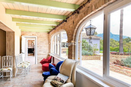 50df1ddbc8977d5a75782f57610265de - 37