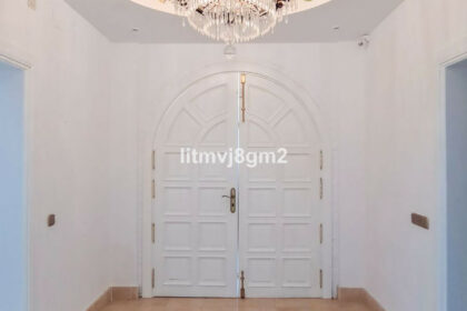 50df1ddbc8977d5a75782f57610265de - 8