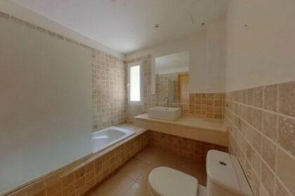 51700f9fa88b32f0c3feab5f0293f059 - 32