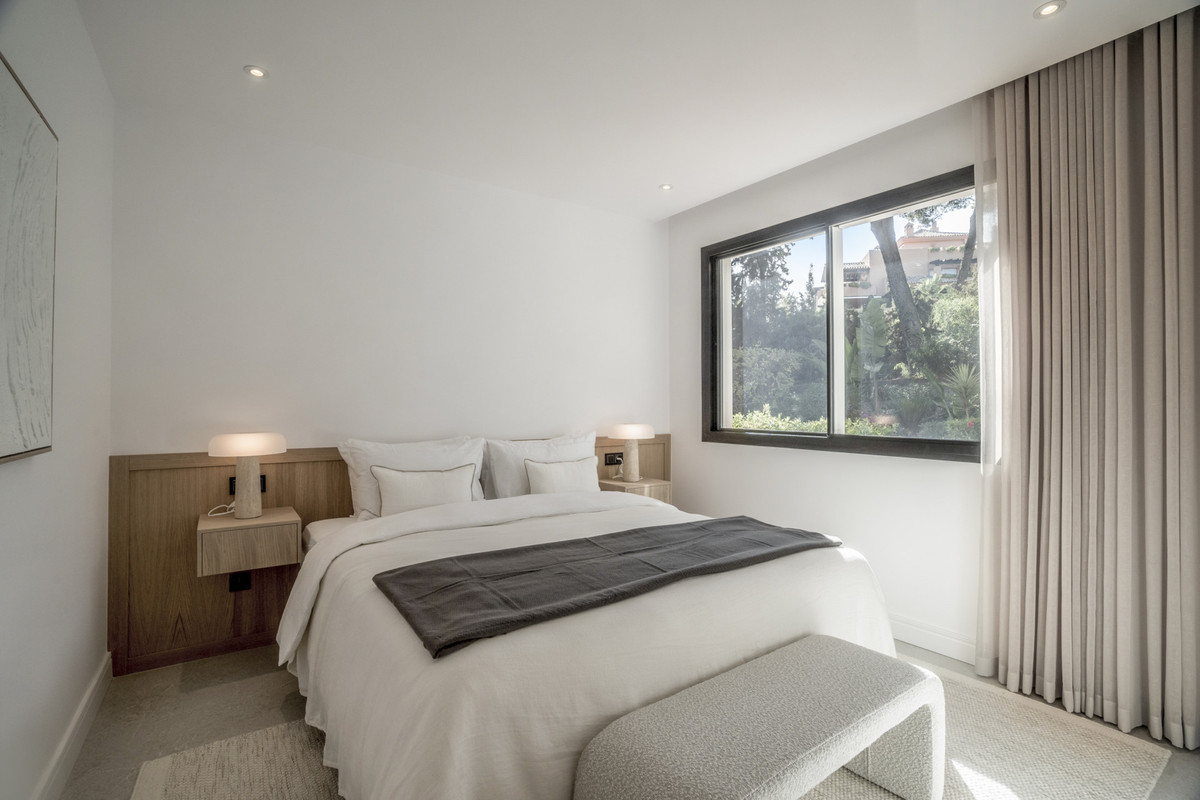 5194aff81e91b97762d0aa8659cf9c0e - 17