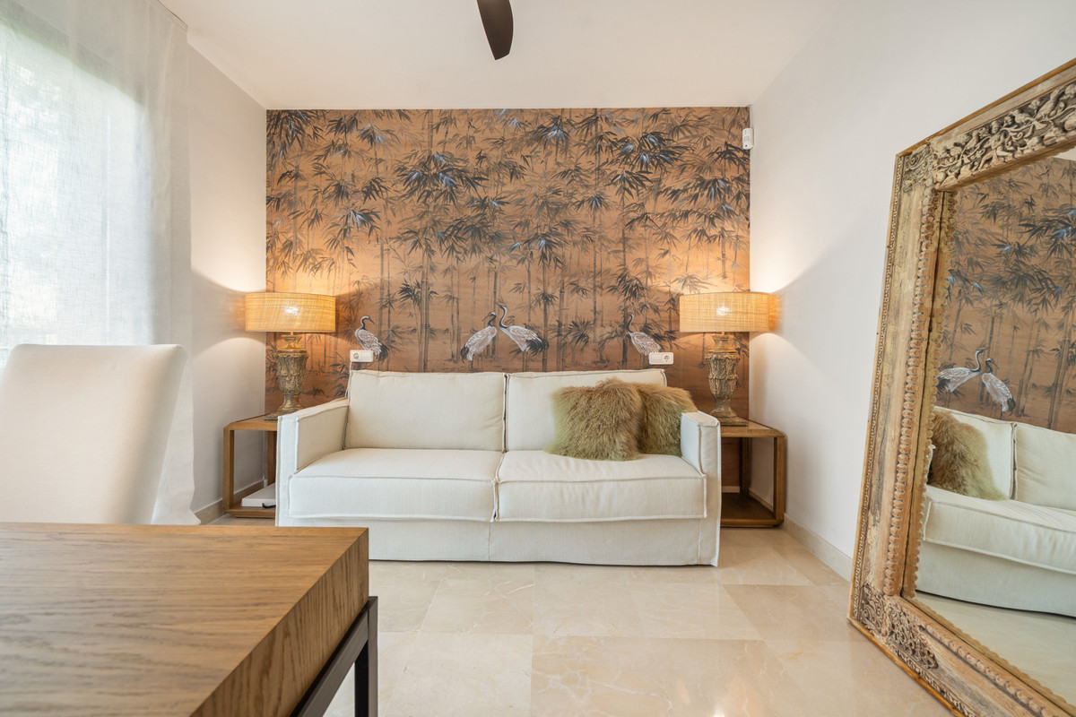 51f5eee897ec4fba0134441cabe8378f - 21