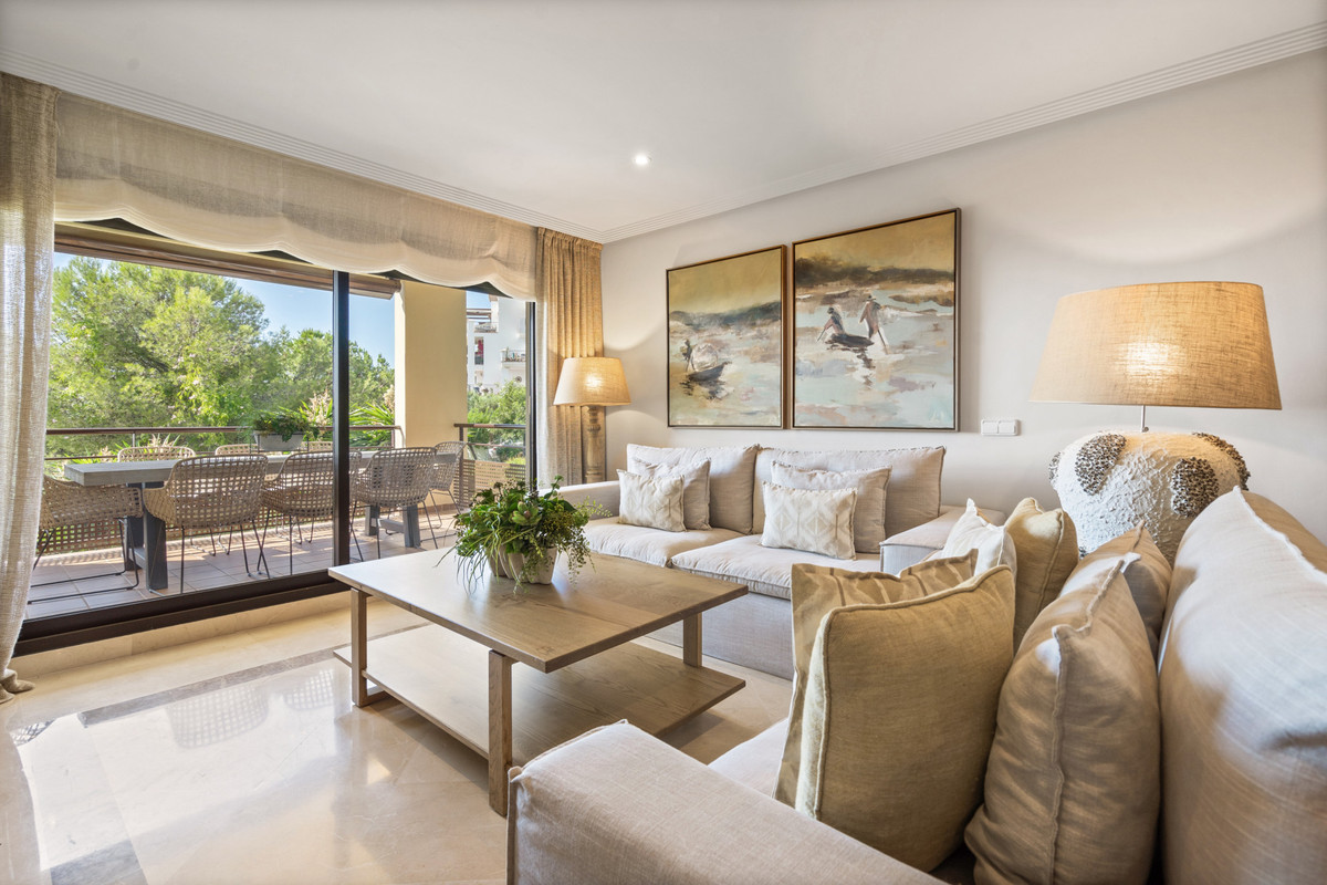 51f5eee897ec4fba0134441cabe8378f - 9