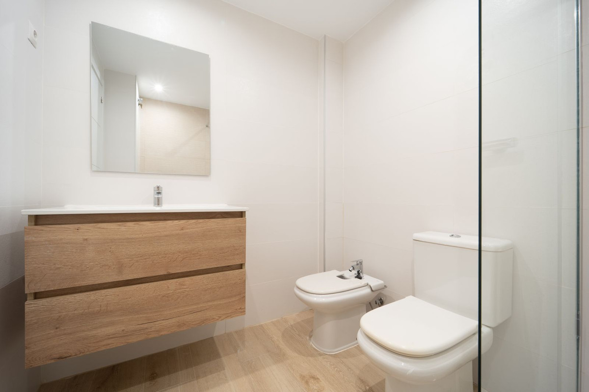 5251429914705c67a5ad692e3f3a8728 - 10