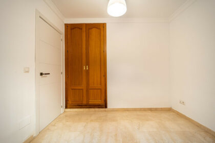 5251429914705c67a5ad692e3f3a8728 - 12