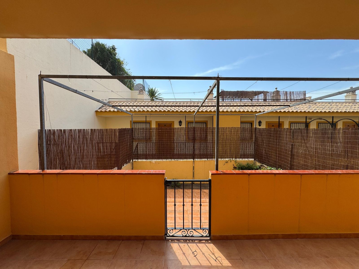 5251429914705c67a5ad692e3f3a8728 - 24