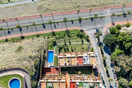 5251429914705c67a5ad692e3f3a8728 - 31