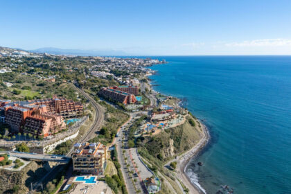 5251429914705c67a5ad692e3f3a8728 - 35