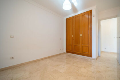 5251429914705c67a5ad692e3f3a8728 - 8