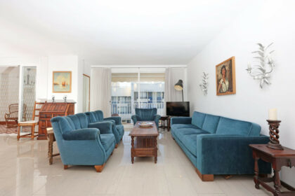 52cc2daedd4a9d04a1e2e9010adb3f5a - 4