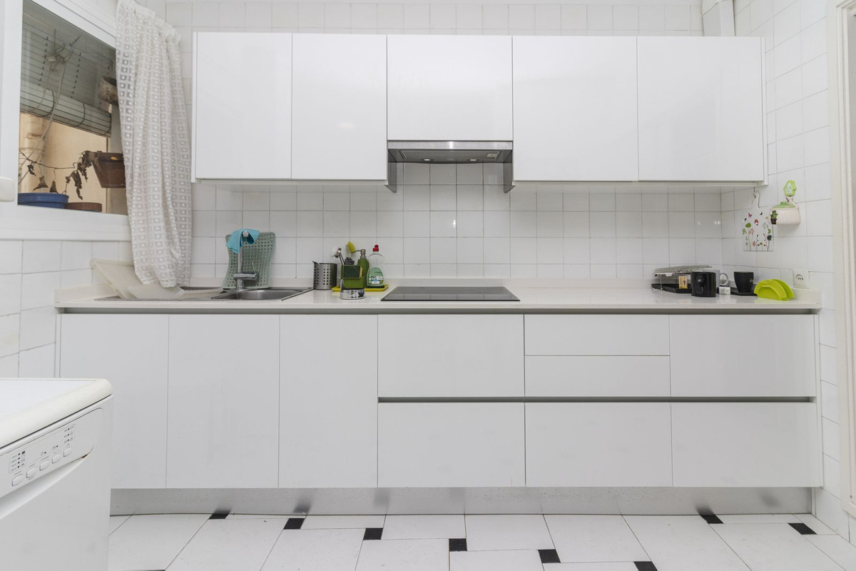 53ef3f32007f46701393fe8597b76ff4 - 17