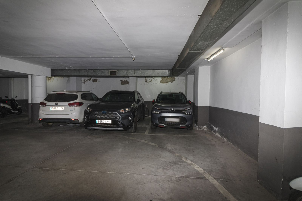 53ef3f32007f46701393fe8597b76ff4 - 28