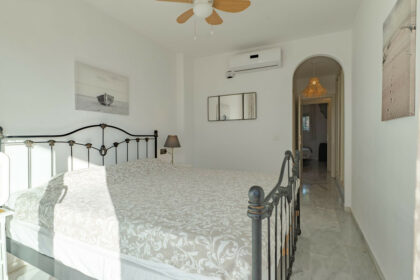 5488fb00a1316be99e2bfb4bb640c356 - 32