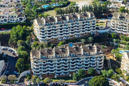 54a9414bd85b9a4858ad699374429b2c - 1