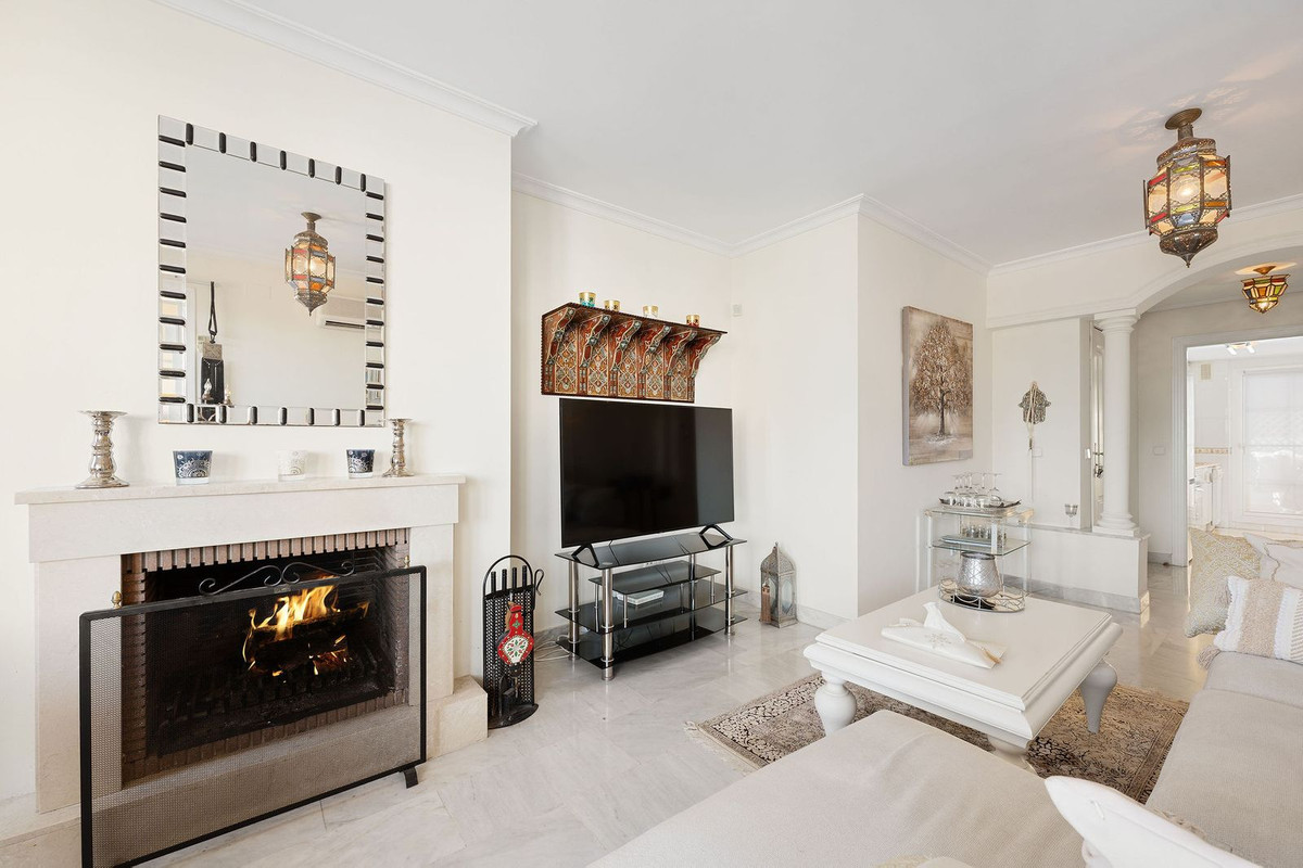 54a9414bd85b9a4858ad699374429b2c - 7