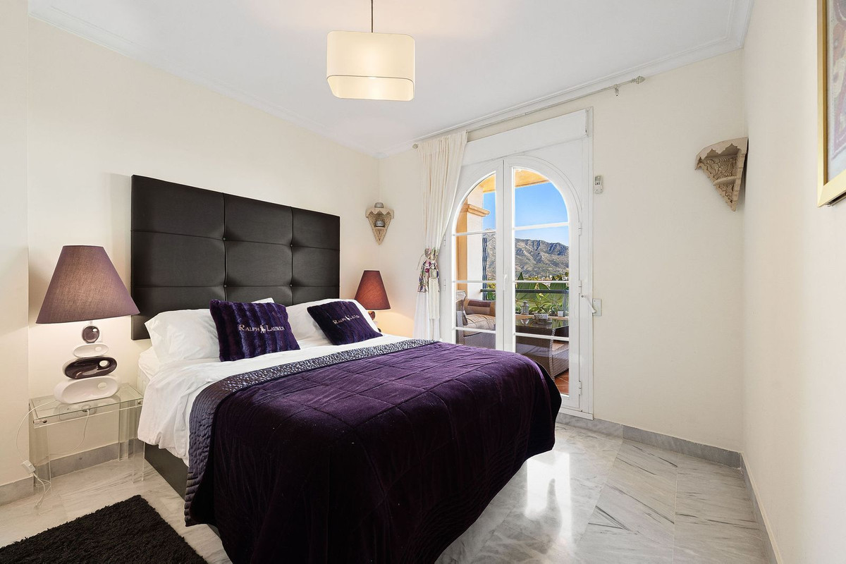 54a9414bd85b9a4858ad699374429b2c - 9