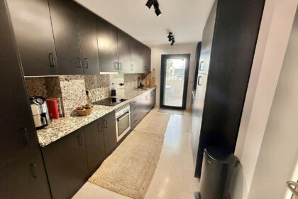 5546409c618dda8969bb7468c5a0f3ba - 9