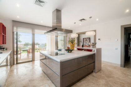 55c035b2565ebe5e64d1fea7caf190cf - 10