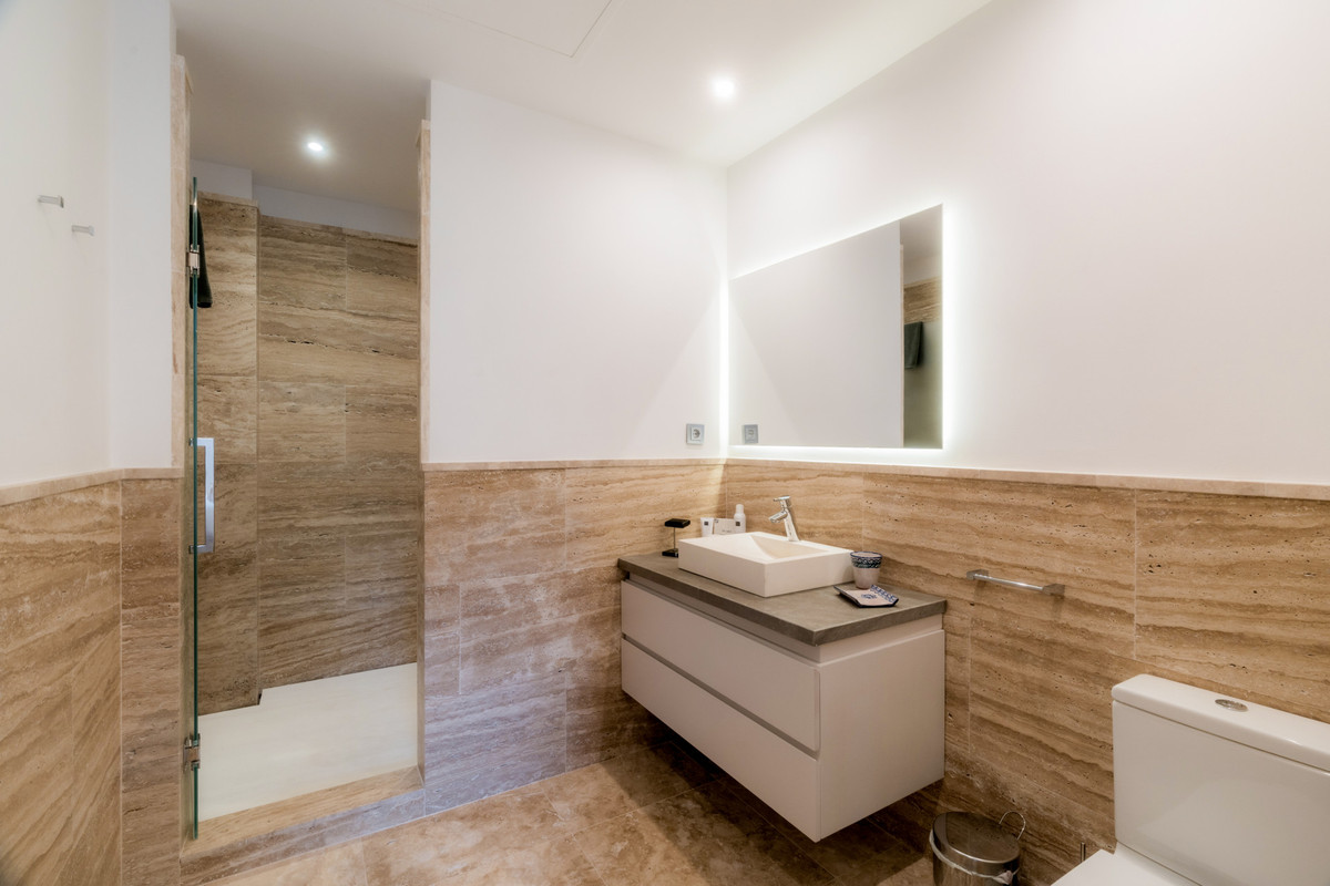 55c035b2565ebe5e64d1fea7caf190cf - 13