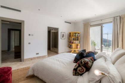 55c035b2565ebe5e64d1fea7caf190cf - 18