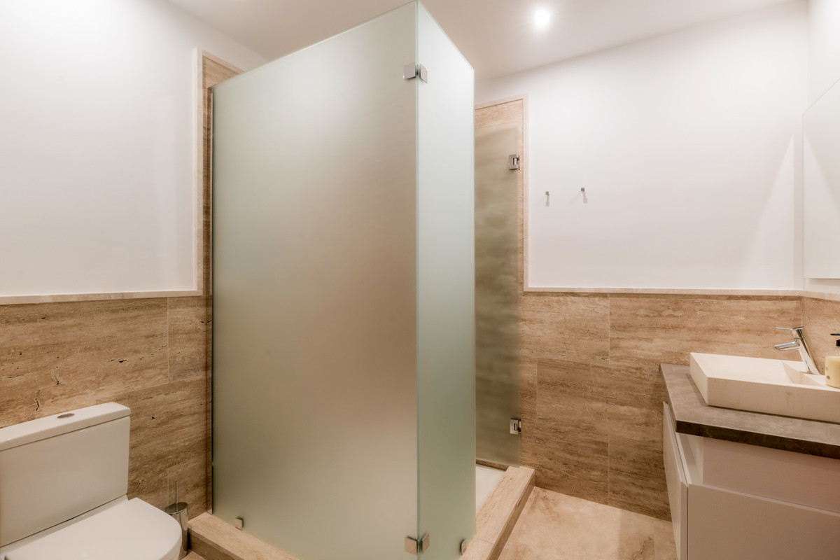 55c035b2565ebe5e64d1fea7caf190cf - 20