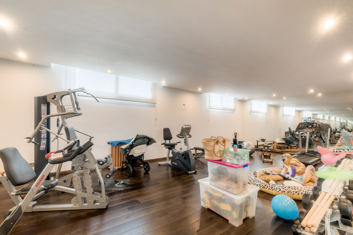 55c035b2565ebe5e64d1fea7caf190cf - 34