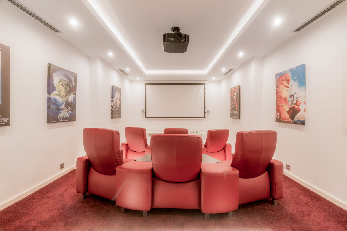 55c035b2565ebe5e64d1fea7caf190cf - 36