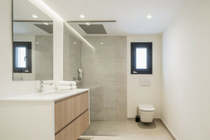 560da7ed4d513b08a11413ddffe5c6f2 - 19