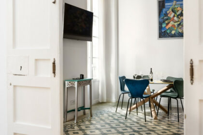 569045ee9fe2811e0734a17e9f6265b9 - 26