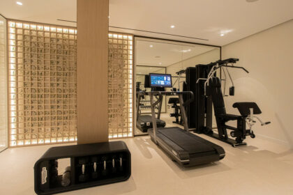 56fdc3d7e0159d69d3076d1f82ba1c3c - 23