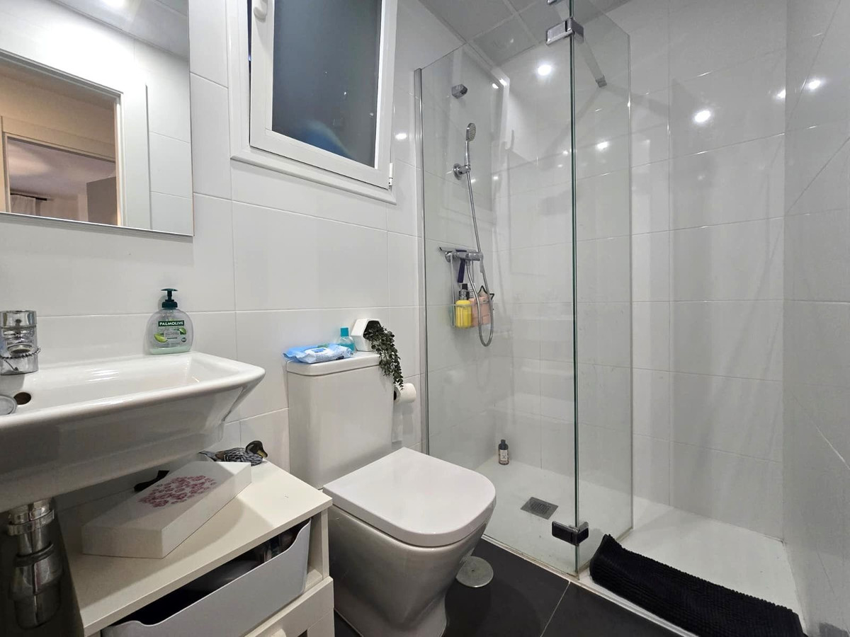 575dfd73d032da0f6e841a55d9c643ea - 16