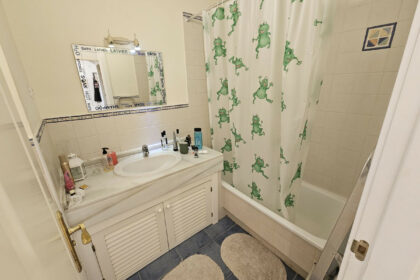 57bbf8a70f8474df573448cc4d79e266 - 9