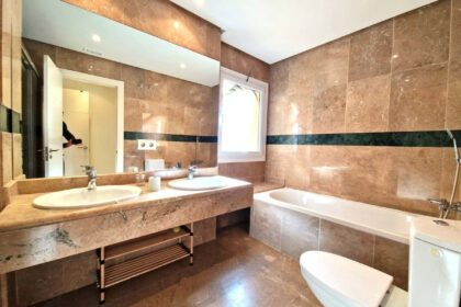 57c993f9b8546de11113444eec495343 - 16