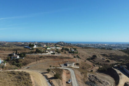 5837abd1f449b05a4d75495bdf8563c6 - 1