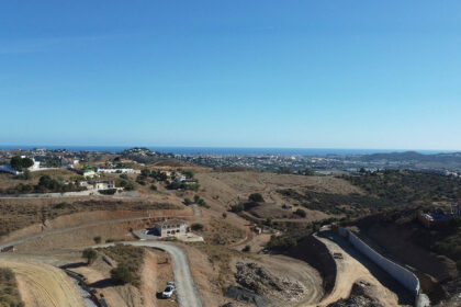 5837abd1f449b05a4d75495bdf8563c6 - 4