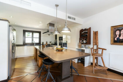 58e3353f9be46543c06cb0fc8b1b75b2 - 11