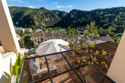 58e3353f9be46543c06cb0fc8b1b75b2 - 27