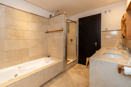 58e3353f9be46543c06cb0fc8b1b75b2 - 28