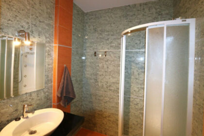 59bd0adae563b686357f3719c84bb154 - 11