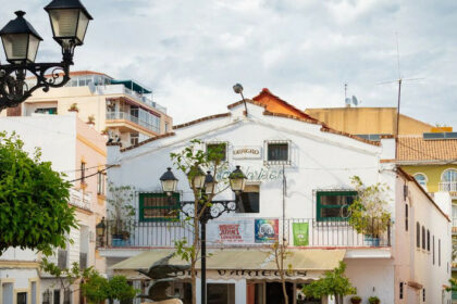 5a2a4cb7df96a6dd632f2e5ed276df87 - 24