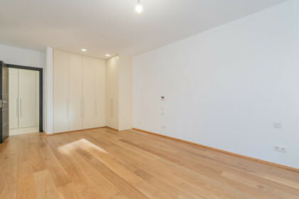 5abe3eda0890c501c2899992061c63ab - 17