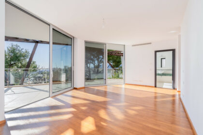 5abe3eda0890c501c2899992061c63ab - 24