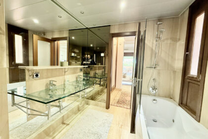 5ae4dec32439f4430ef6848322704d5b - 23