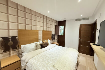 5ae4dec32439f4430ef6848322704d5b - 24