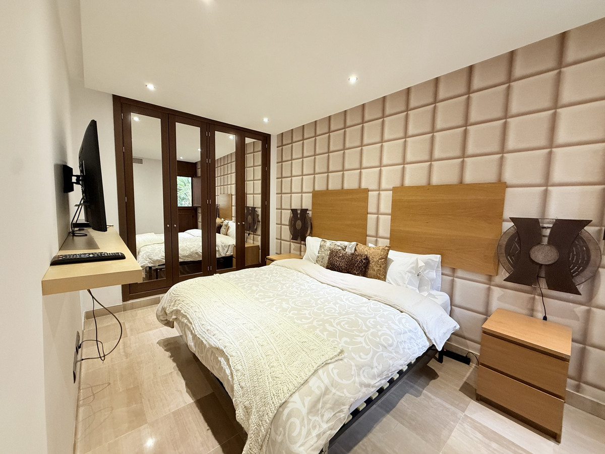 5ae4dec32439f4430ef6848322704d5b - 26