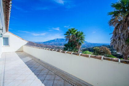 5b1b686530d8b1ac7b5df0ba518007d6 - 18