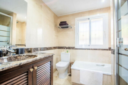 5b1b686530d8b1ac7b5df0ba518007d6 - 33