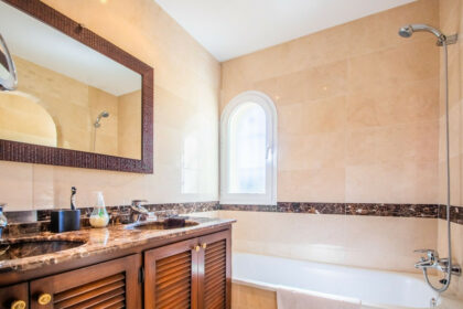 5b1b686530d8b1ac7b5df0ba518007d6 - 43